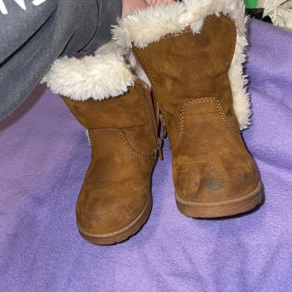 Cat & Jack Girls’ Winter Boots – Brown Faux Fur, Size 7